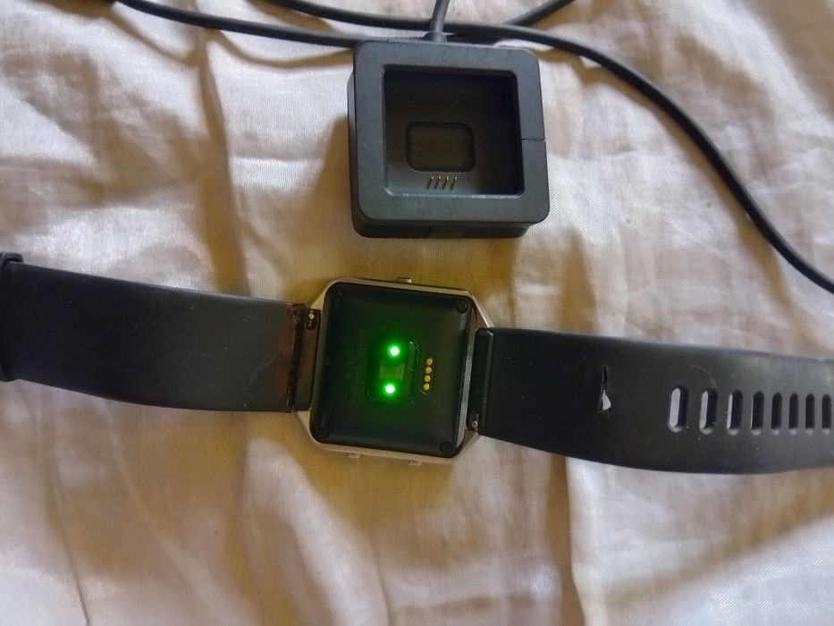 Ceas inteligent Fitbit Blaze,monitorizare puls fitnes,etc