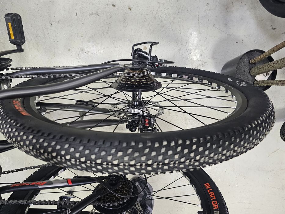 Велосипед 24 цола дискови спирачки палцови команди подсилени капли