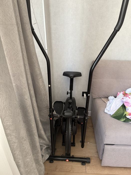 Продам эллиптический тренажер