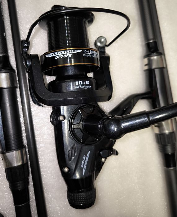 SET 2 Lansete FL LEGEND CARP 3.60 m 3.75 Lbs 2seg + 2 Mulinete DP7000