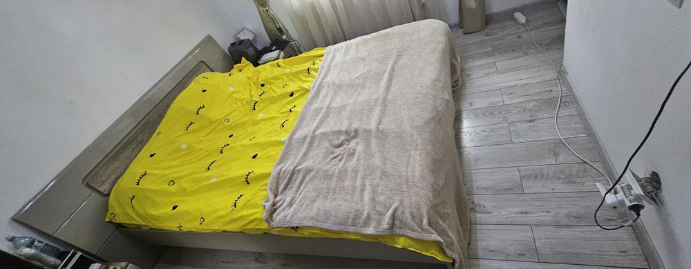 Dormitor comple Pat+ saltea Dormeo+ Dulap+ 2 noptiere