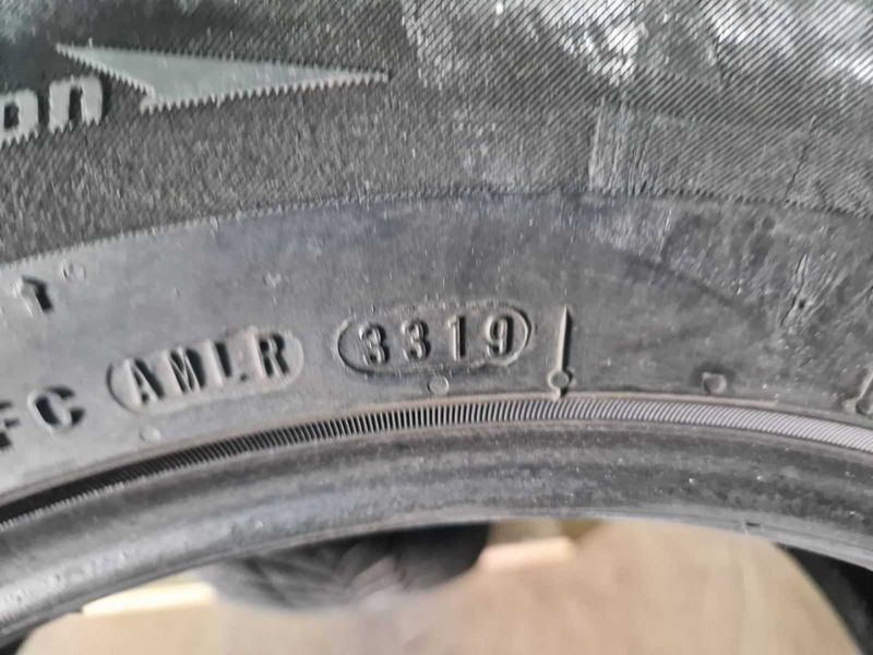 2 Nexen R17 235/55
зимни гуми 
DOT3319