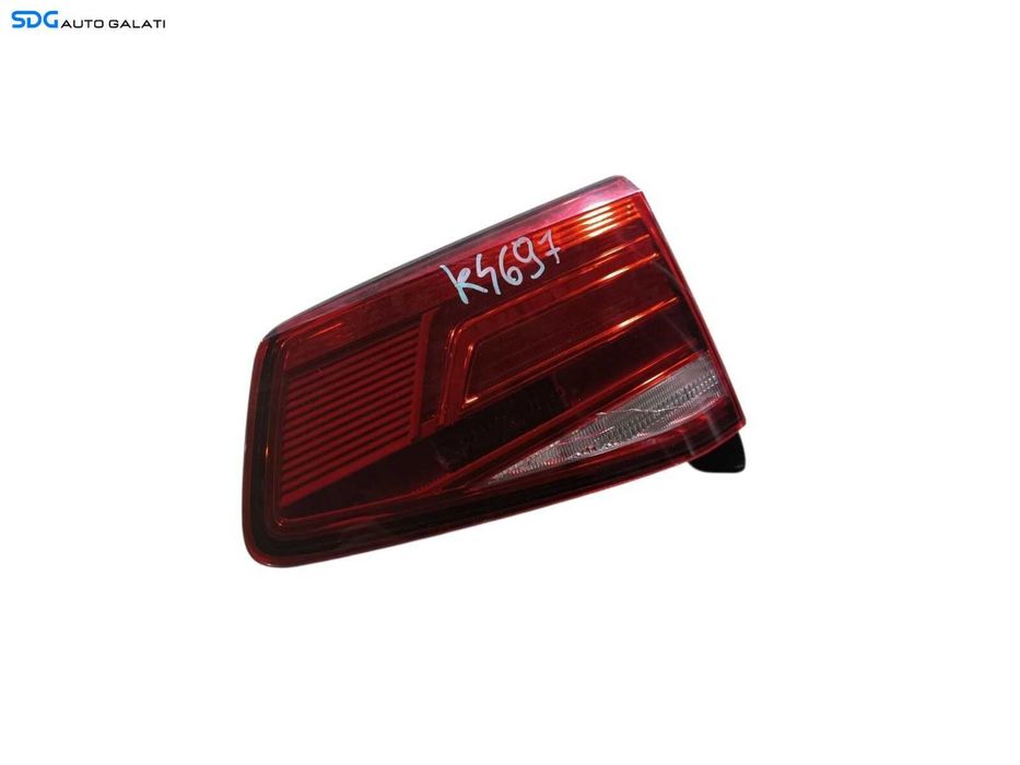 Tripla Stop Lampa Dreapta de pe Haion Hayon Portbagaj Volkswagen Passat B8 Break Combi 2015 - 2020 [K4697]