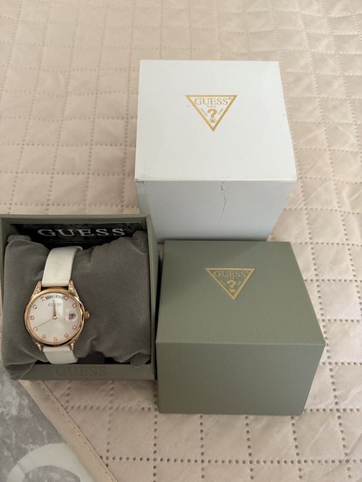 Дамски часовник Guess