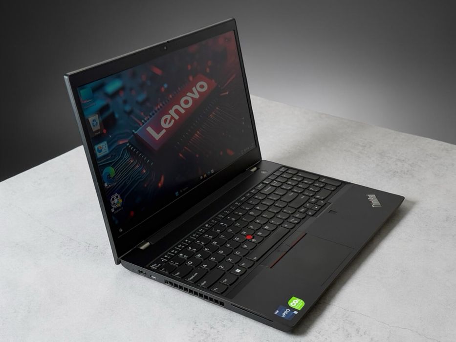 Лаптоп Lenovo ThinkPad P15v Gen 3 Full HD i7-12800H 32RAM 512SD RTX A2000 Перфектен! Гаранция!