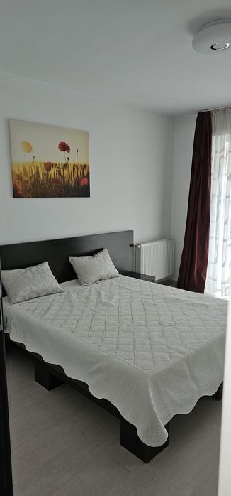 Vand apartament 3 camere Floresti