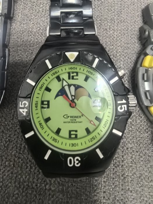 VINTAGE Часовници Alfex Bulova Baby G