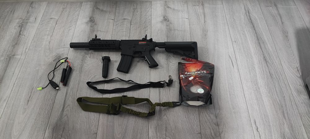 Armă Airsoft Replică M4