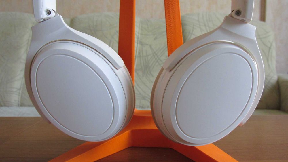Нови Bluetooth Edifier слушалки с микрофон