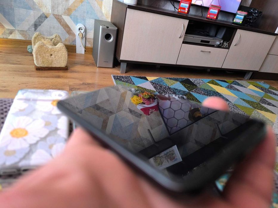 Продавам Google Pixel 8 5G Obsidian 128GB