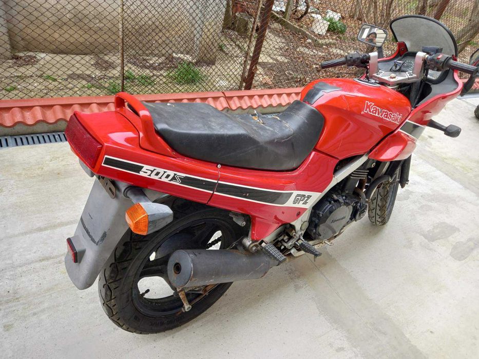 Kawasaki GPZ 500S на части