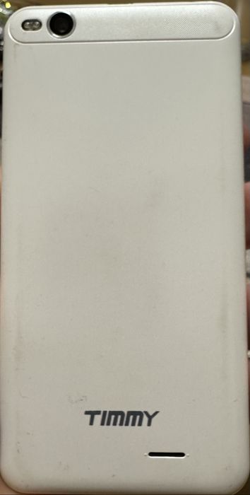 Смарт телефон TIMMY 8GB