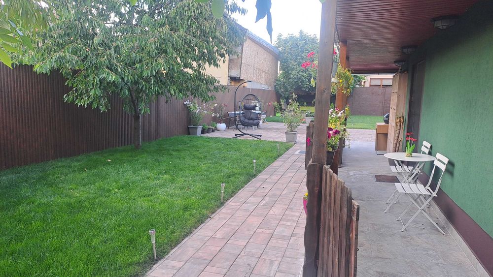 Vand casa in cartierul Mehala !!!