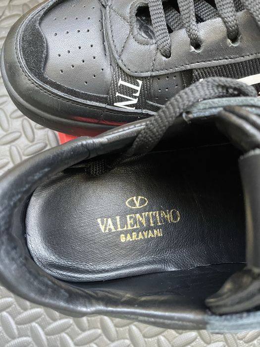 Продавам мъжки обувки Valentino Garavani , размер 41/5