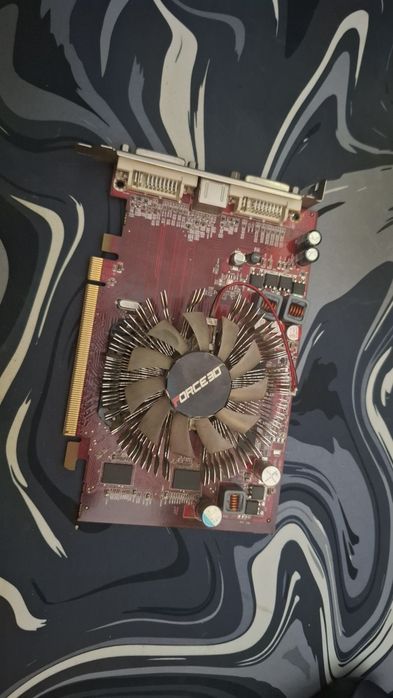 Placa video AMD HD 4670