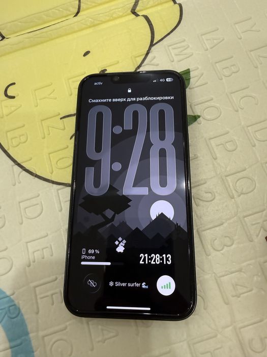 Продаю айфон 13, 128 green