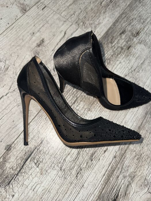 Продавам дамски токчета различни модели