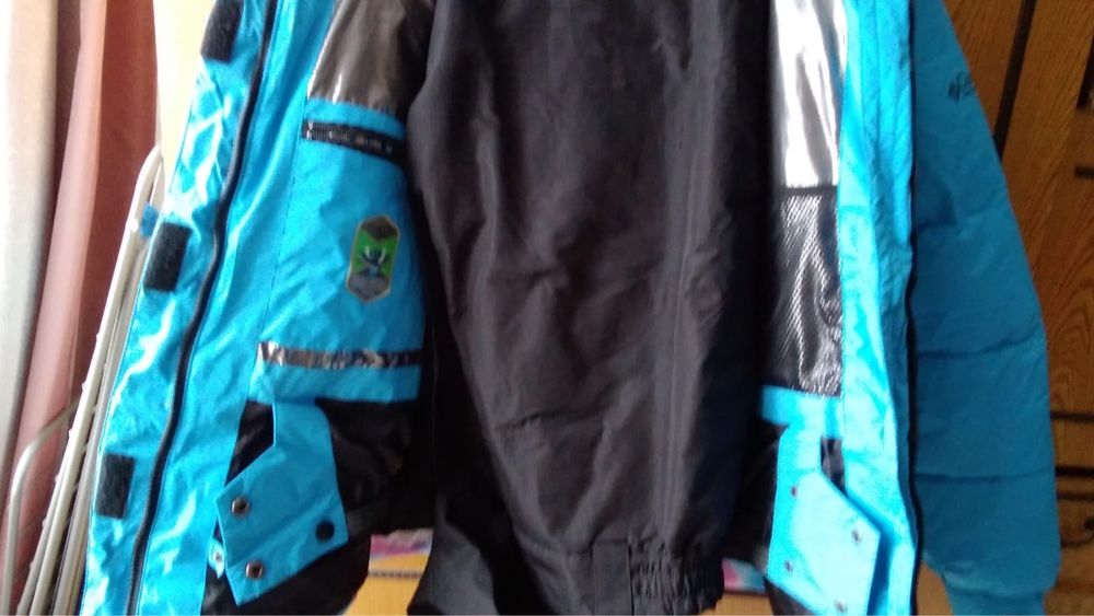 Продам костюм горнолыжный