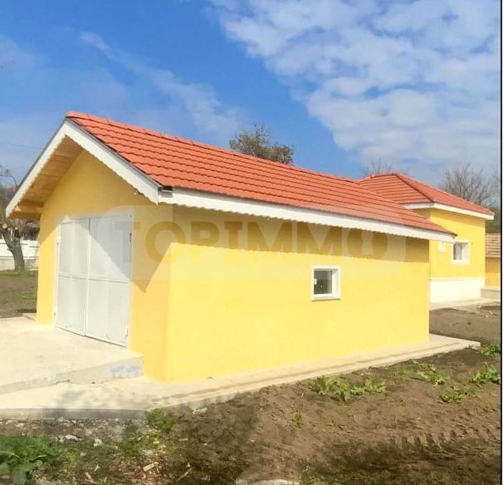 Къща след основен ремонт в село Кардам