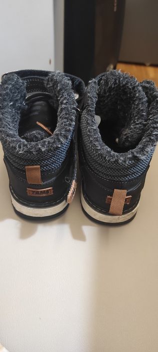 Ghete iarna și adidas vara