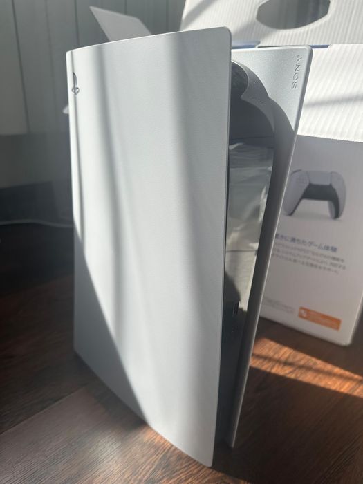 Продам Play Station 5