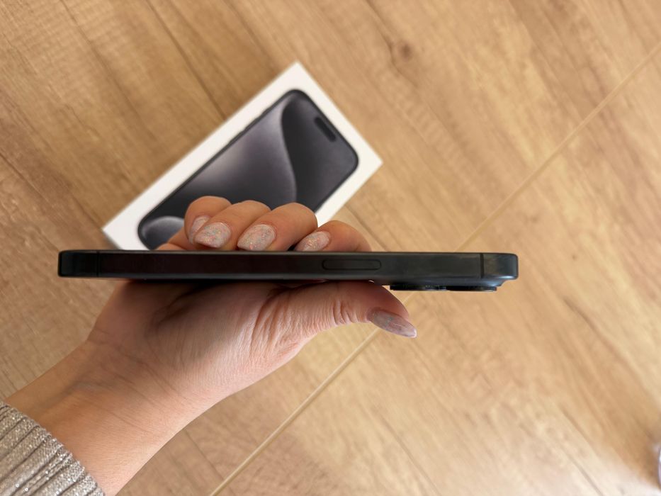 Iphone 15 pro stare foarte buna