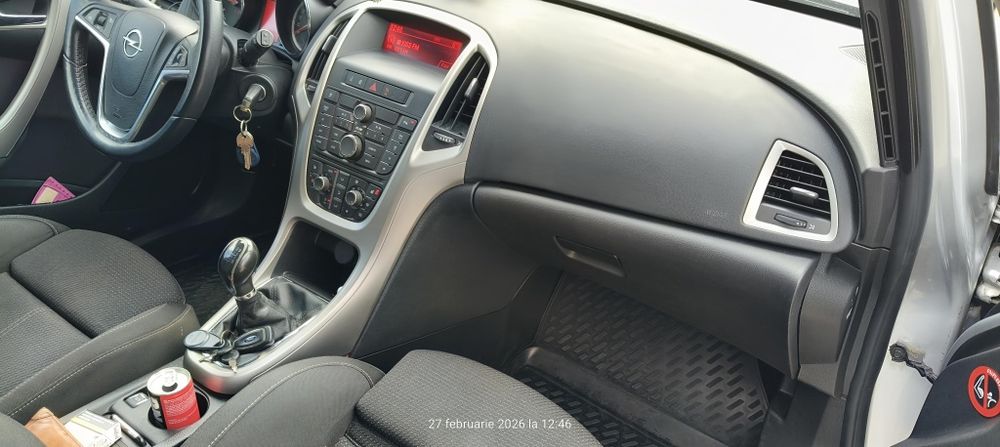 Vând Opel Astra J , 1.7 110cp , 2010 , hatchbak