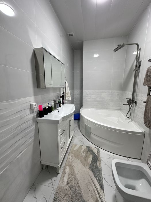 3 қаватли компакт коттедж сотилади