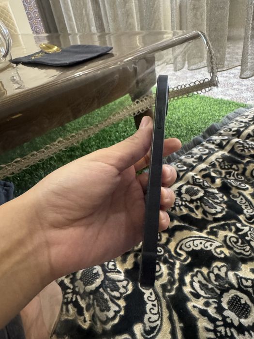 Продам айфон 12 128гб