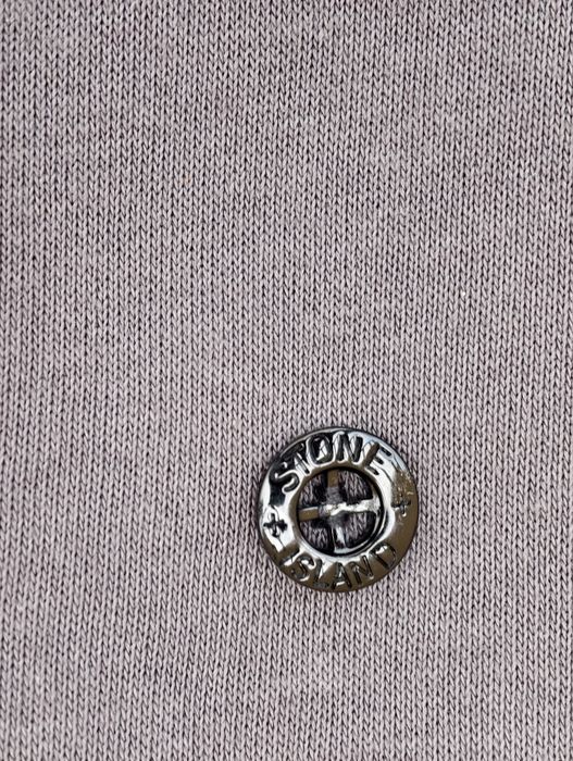 Stone Island блуза с бадж  чисто нова!