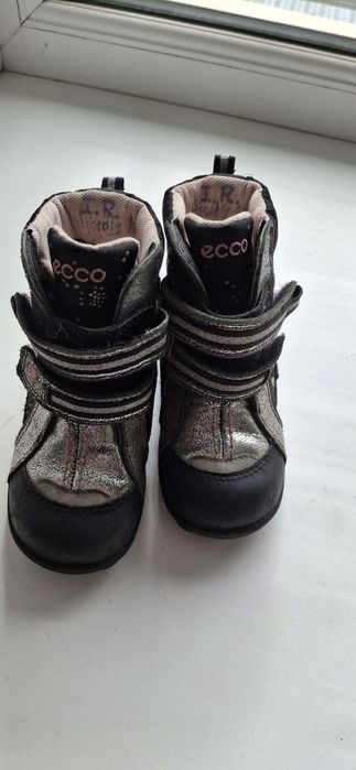 Сапожки осенние для девочки