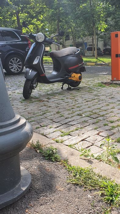 Piaggio Vespa LX 150