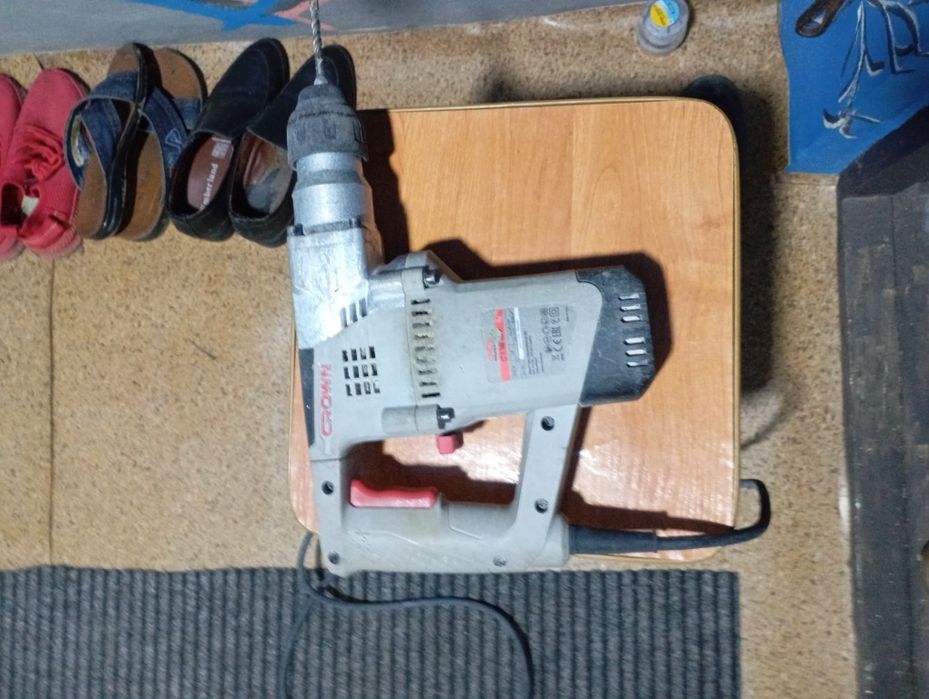 Продам перфоратор