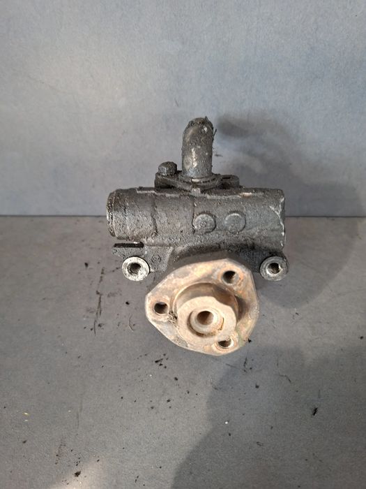 Pompa servodirectie mecanica Volkswagen VW Golf 2000