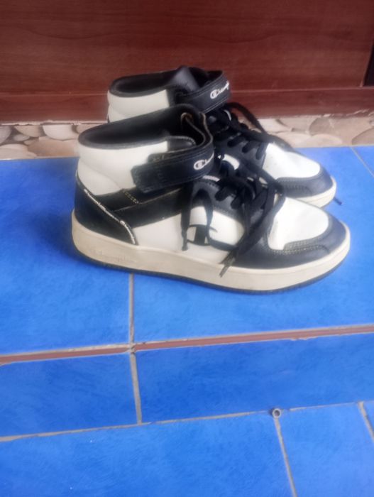 Pantofi sport înalți Campion Nr.38.5