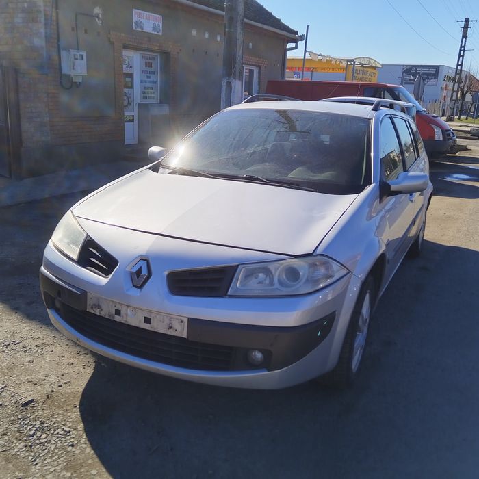 Aripa dreapta Renault Megane 2 an 2002-2008