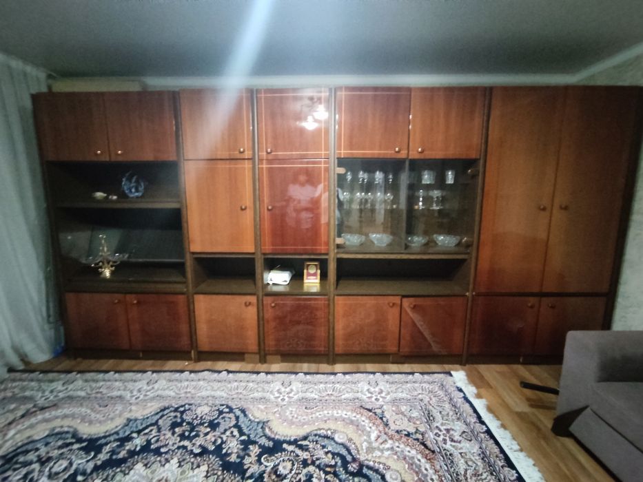 Стенка ГДР красное дерево