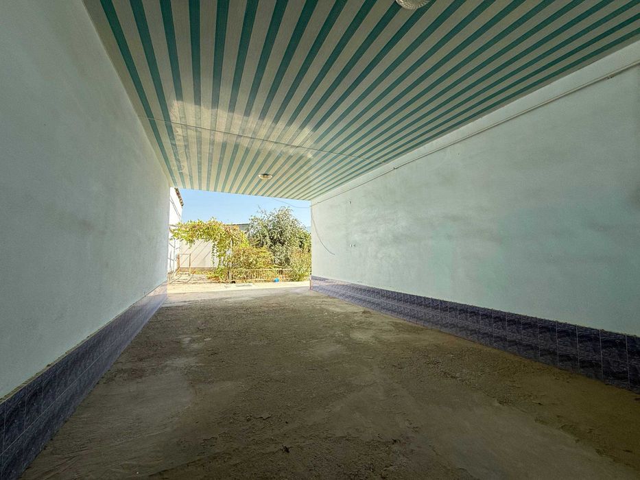 TAYYOR 8 SOTIQLI Hovli sotiladi