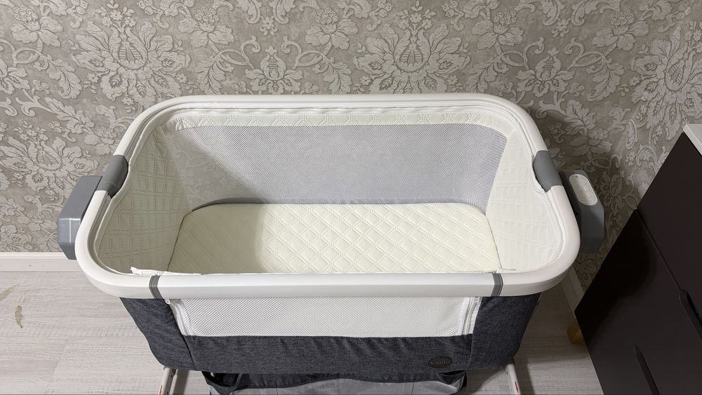 Продам манеж-кровать