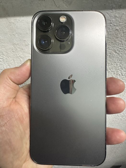 Продам Iphone 13pro