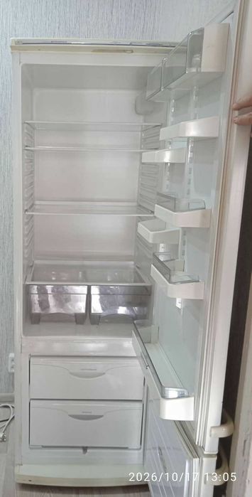 Продам холодильник Атлант