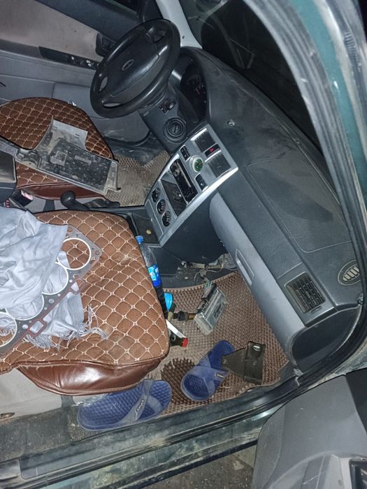 Приора по запчастям