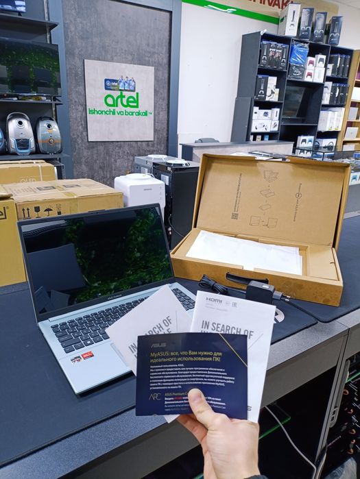 Asus VivoBook 15 OLED