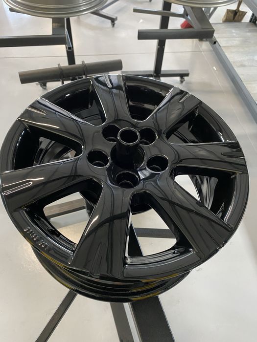 Reconditionare jante auto, vopsire jante auto, indreptat jante pe loc