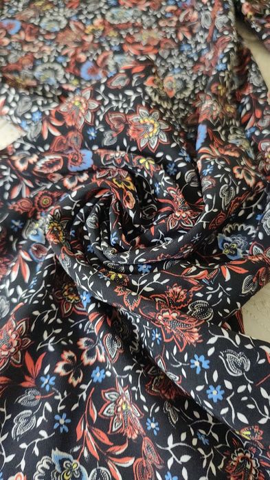 pantaloni largi,subțiri, L