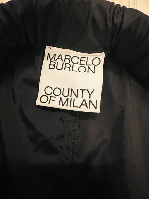 Vand pantaloni Marcelo Burlon, marime L