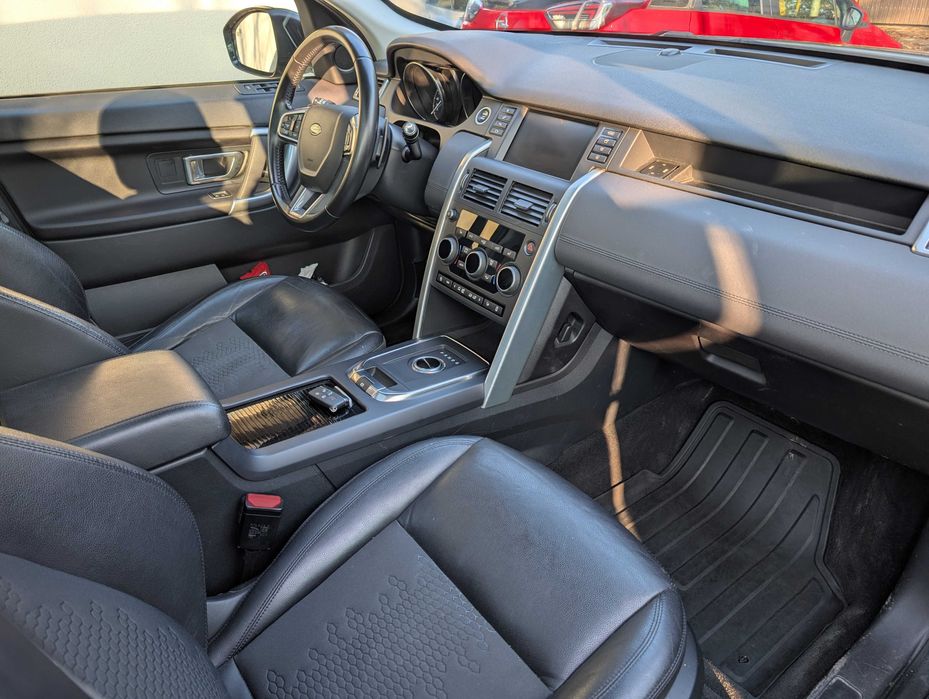 Land Rover Discovery Sport - 240 cp