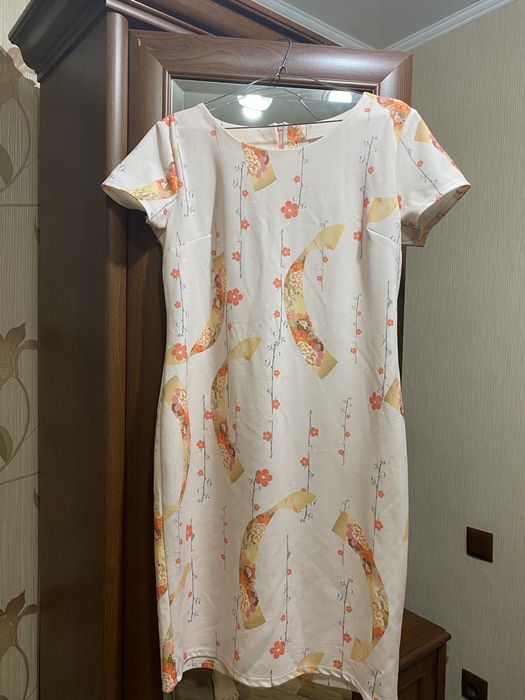 Женские платья 44р.