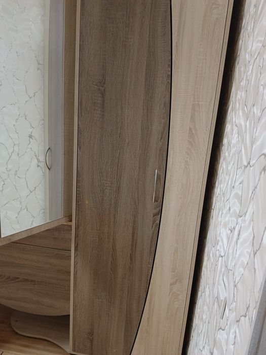 Продам мебель в прихожий