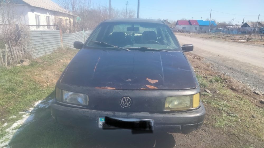 Продаю пассат в3 1990 года. Срочно!